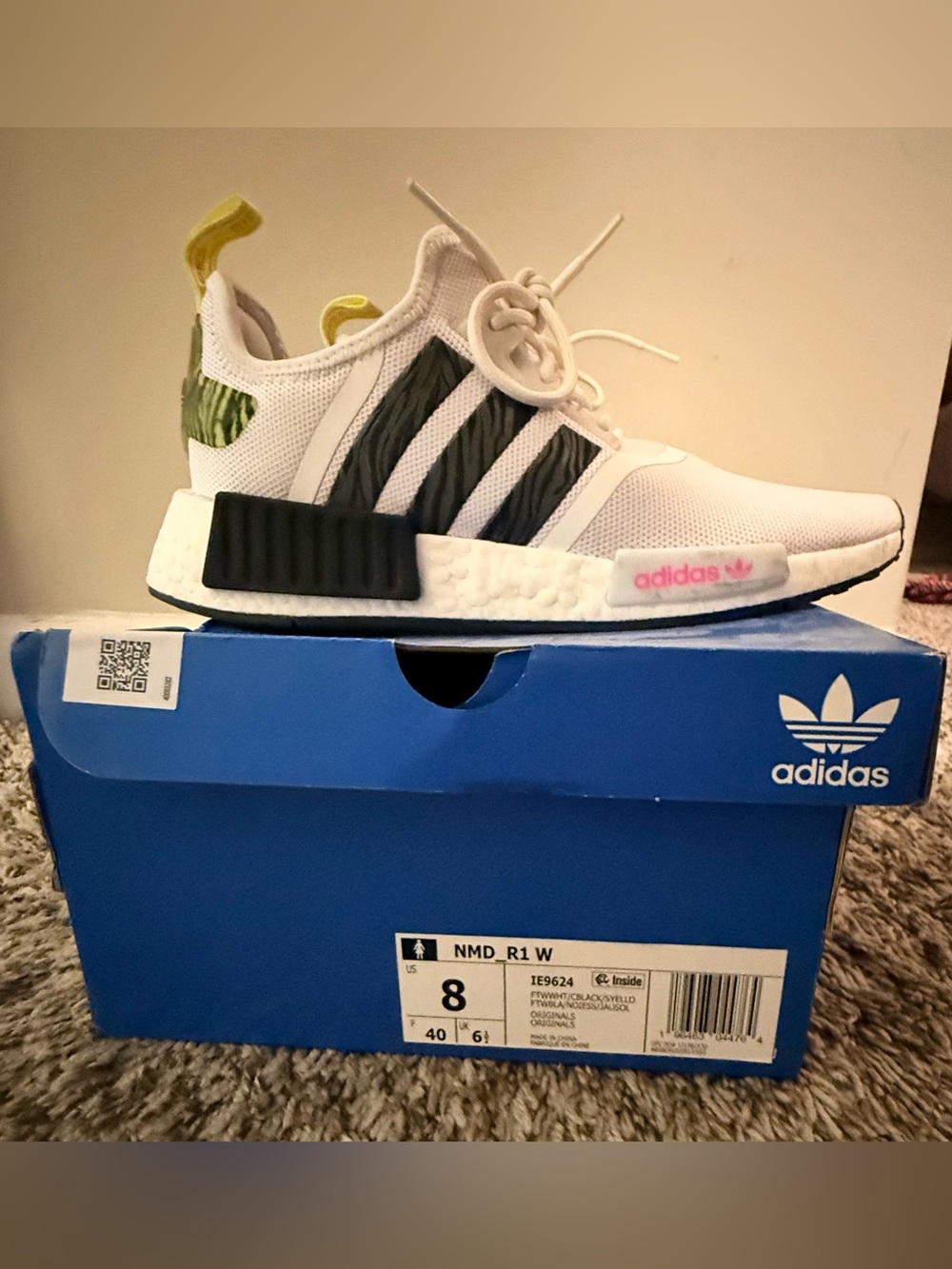 adidas Women’s White & Green Tennis Shoes - Picture 3 of 8